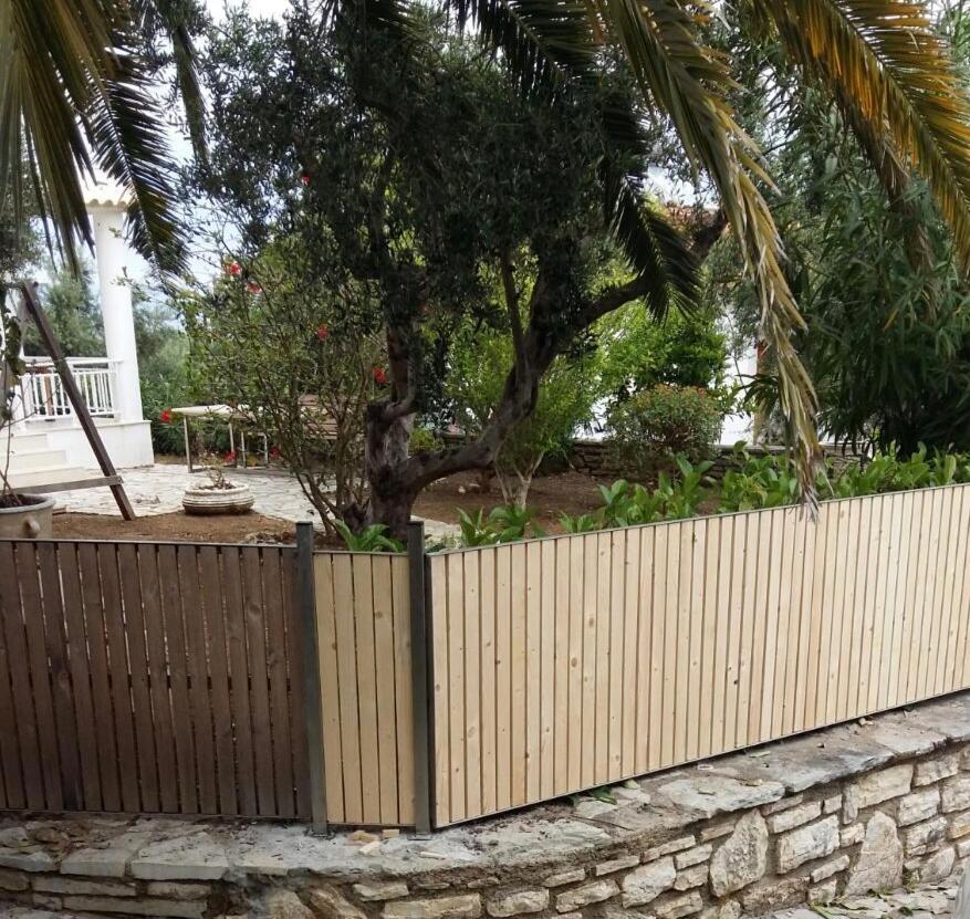 Top Holiday Home Private Pool By The Sea With Private Garden For Private Use Koróni المظهر الخارجي الصورة