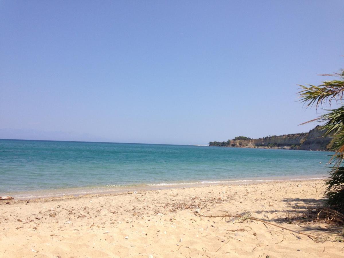 Top Holiday Home Private Pool By The Sea With Private Garden For Private Use Koróni المظهر الخارجي الصورة